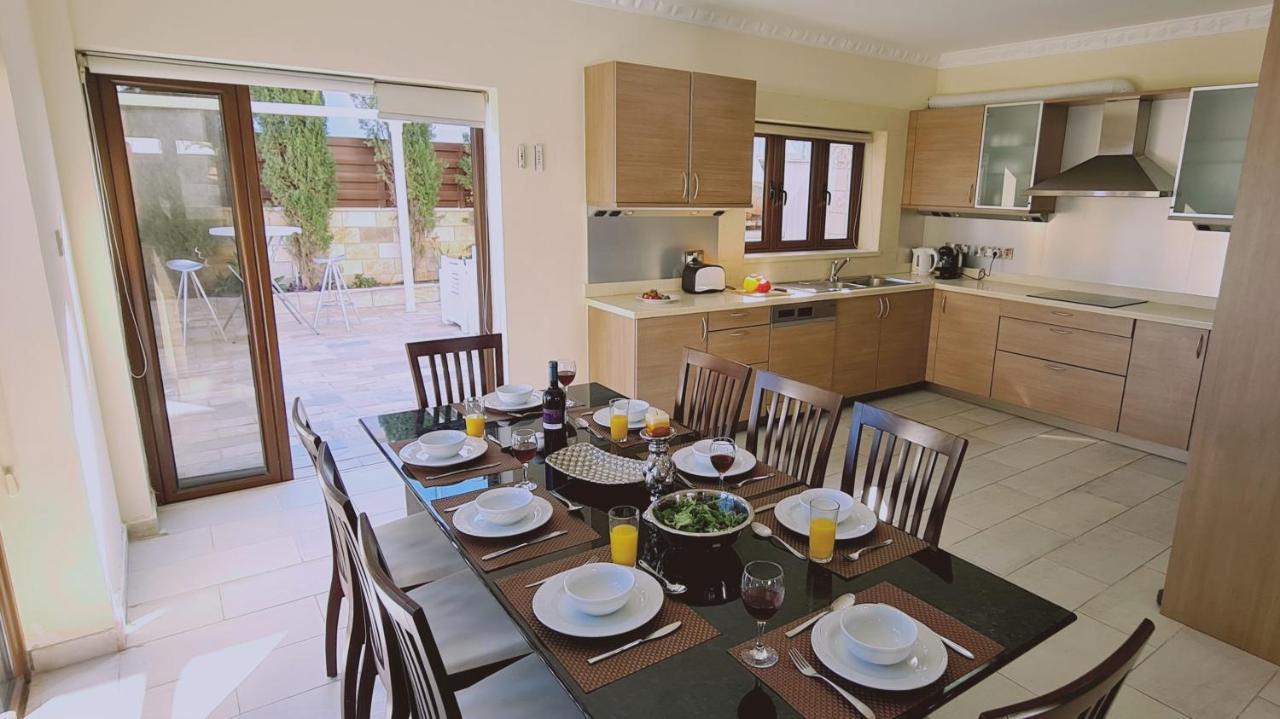 Stay Ocean View Villa Paralímni Eksteriør bilde